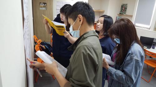 Group-Discussion-1